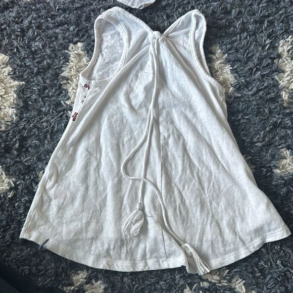 Bundle of 7 Girls Tops - Picture 3 of 16